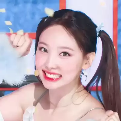 唐依童
